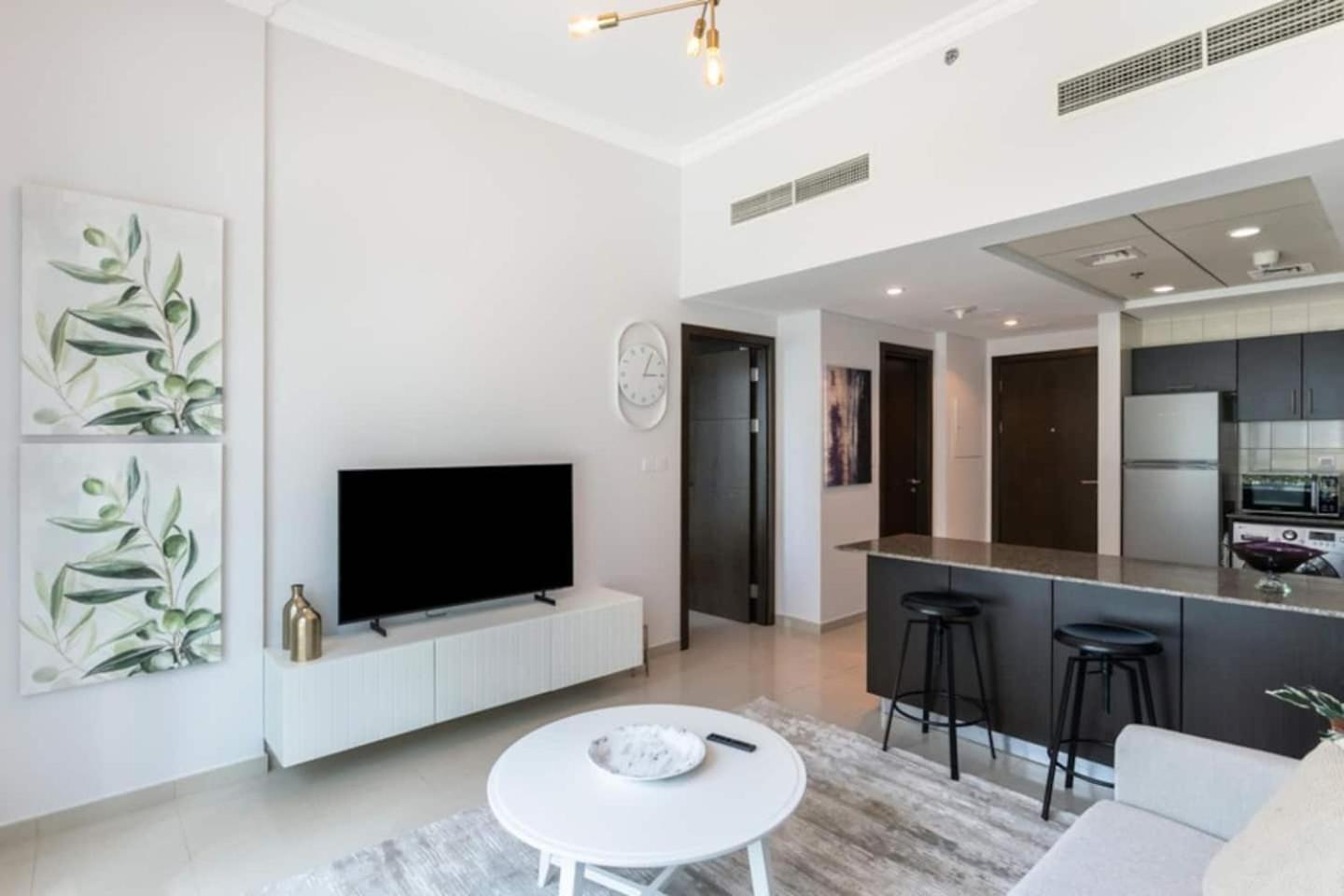 Luxurious 1 Bedroom Apartment In The Dubai Marina! Екстер'єр фото