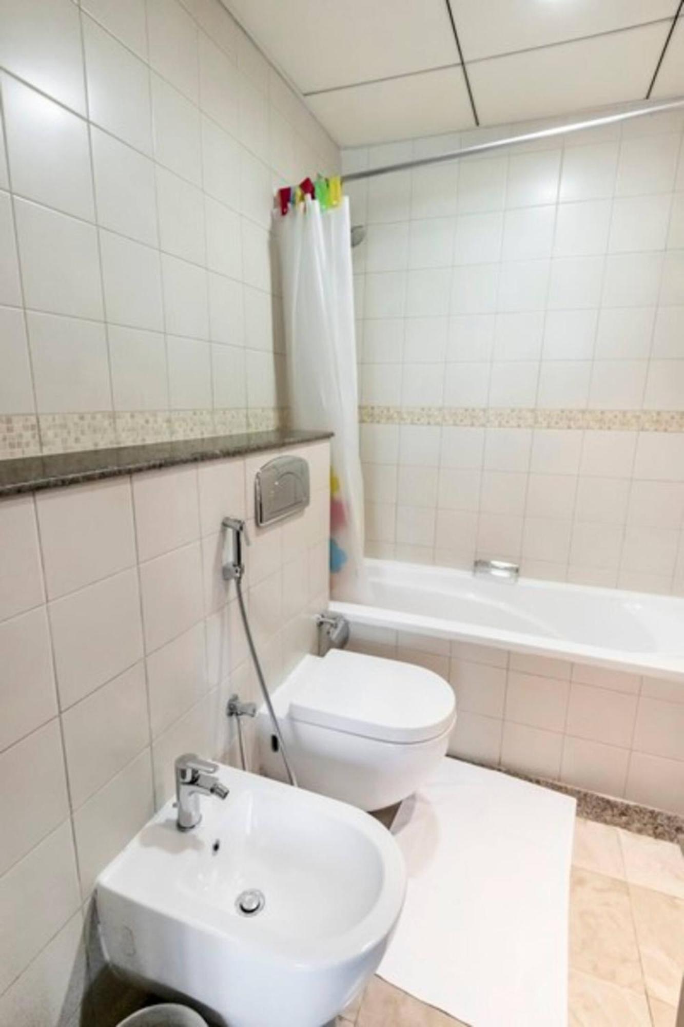 Luxurious 1 Bedroom Apartment In The Dubai Marina! Екстер'єр фото