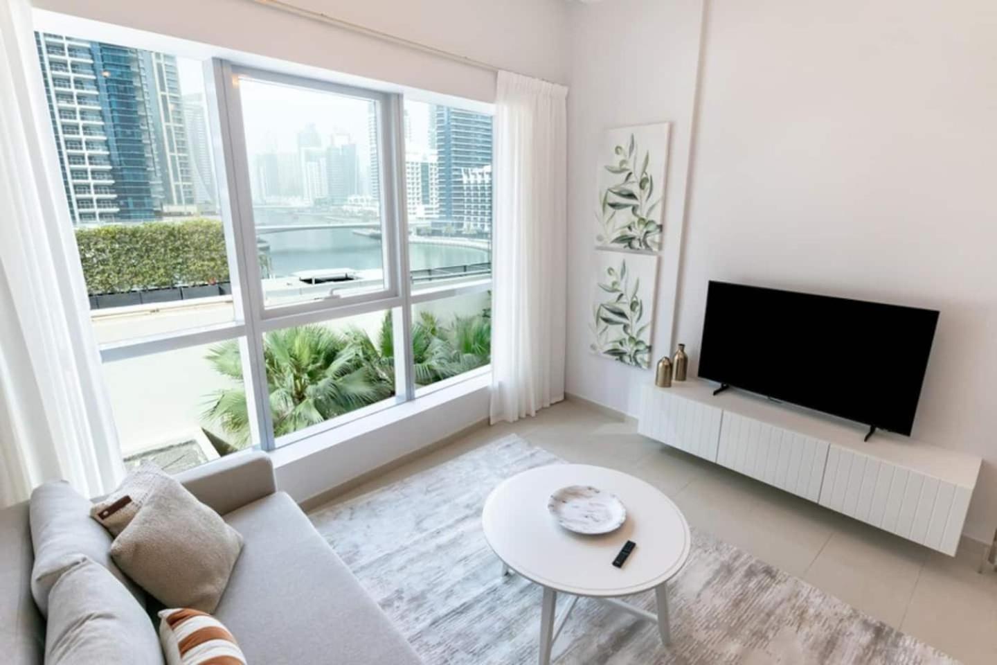 Luxurious 1 Bedroom Apartment In The Dubai Marina! Екстер'єр фото